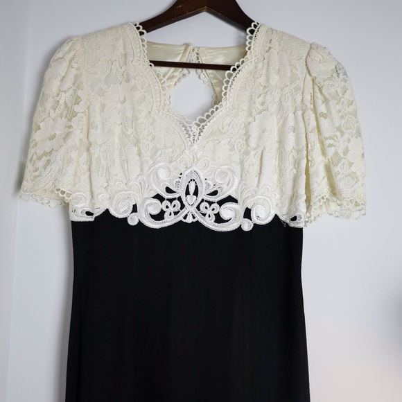 SOLD Scott McClintock Vintage 90's Lace Neckline Formal Long Dress Cocktail Gown - Picture 16 of 16